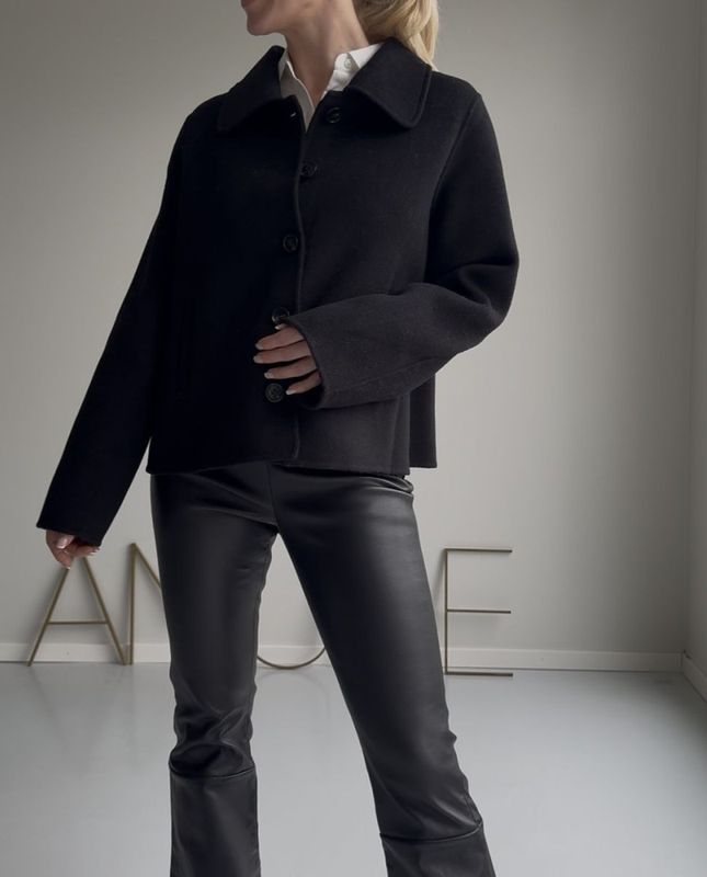 Amuse by Veslemøy Stella jacket BLACK
