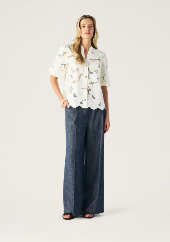 Mos, whisper embroidery blouse, naturhvit